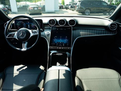 Used 2023 Mercedes-Benz C 300 Sedan image 9