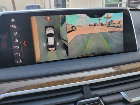 Used 2018 BMW 750i xDrive image 59