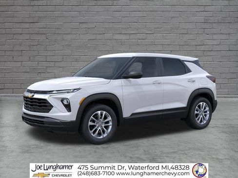 New 2026 Chevrolet TrailBlazer LS w/ LS Convenience Package AWD/4WD image 2