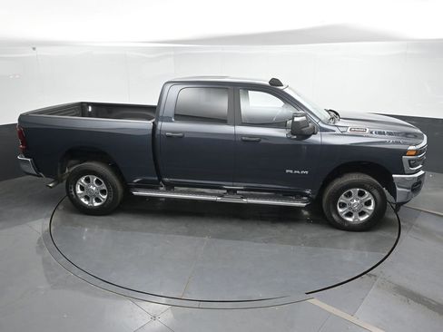 Used 2025 RAM 2500 Big Horn AWD/4WD image 35