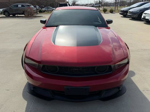 Used 2010 Ford Mustang GT image 2