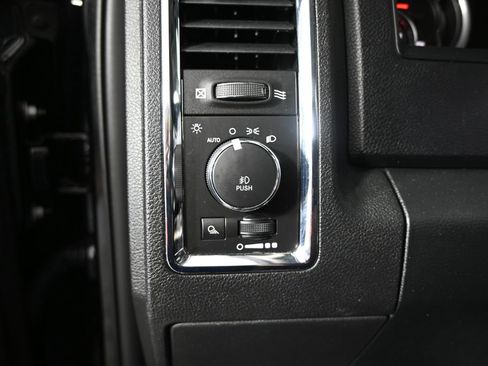 Used 2016 RAM 1500 Laramie w/ Convenience Group AWD/4WD image 24
