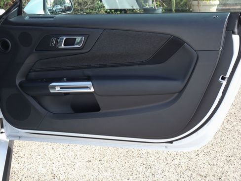 Used 2025 Ford Mustang GT RWD image 43