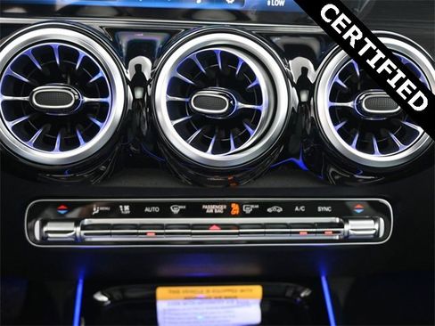 New 2026 Mercedes-Benz GLB 250 image 3