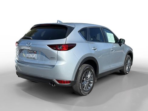 Used 2017 MAZDA CX-5 Touring w/ Preferred Equipment Package AWD/4WD image 5