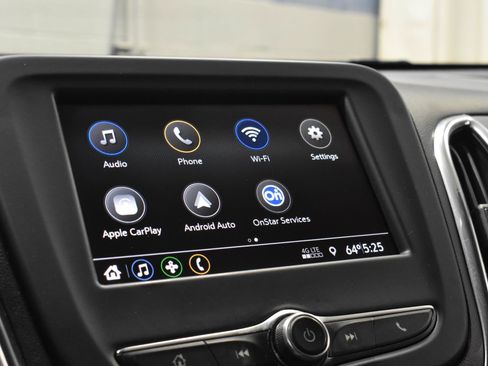 Used 2020 Chevrolet Equinox LT w/ Driver Convenience Package FWD image 13