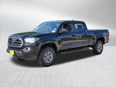 Used 2019 Toyota Tacoma SR5 AWD/4WD image 3