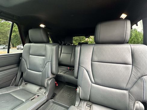 Used 2024 Toyota Sequoia Platinum AWD/4WD image 17