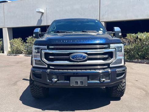 Used 2022 Ford F350 Platinum w/ Tremor Off-Road Package AWD/4WD image 4