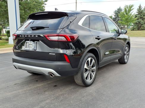Used 2025 Ford Escape Platinum AWD/4WD image 9