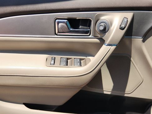 Used 2013 Lincoln MKX AWD image 26