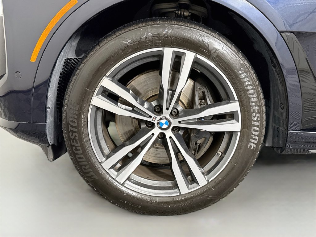 Used 2026 BMW X7 xDrive40i AWD/4WD image 32