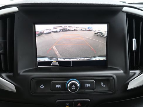 Used 2023 GMC Terrain SLE image 27