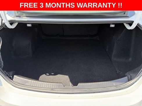 Used 2021 Chevrolet Malibu LT FWD image 23