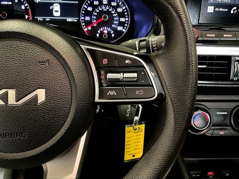 Used 2024 Kia Forte LXS image 12