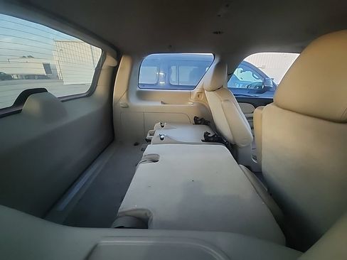Used 2013 GMC Yukon Denali AWD/4WD image 7