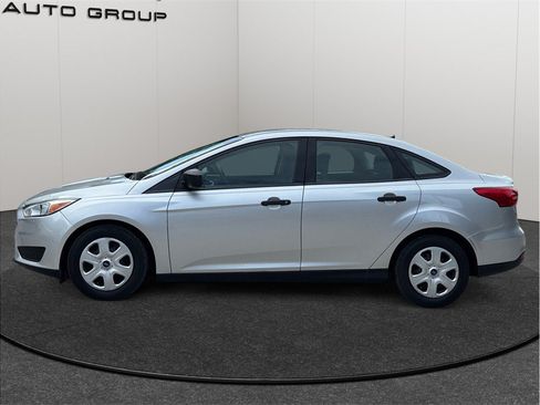 Used 2018 Ford Focus S FWD image 5