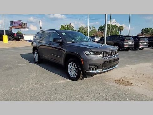 New 2025 Jeep Grand Cherokee L Laredo w/ Luxury Tech Group I image 35