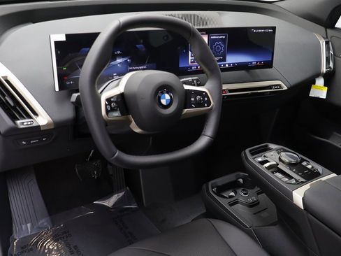 New 2026 BMW iX xDrive45 image 6