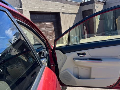 Used 2015 Subaru Crosstrek 2.0i Premium w/ Moonroof Package image 11