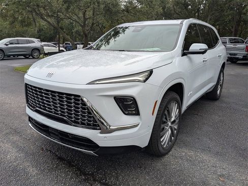 New 2026 Buick Enclave Avenir w/ Super Cruise Package image 8