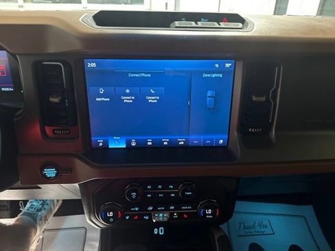 Used 2024 Ford Bronco Outer Banks AWD/4WD image 8