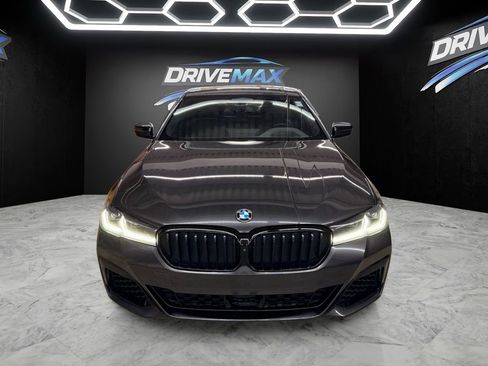 Used 2022 BMW M550i xDrive w/ Executive Package AWD/4WD image 2