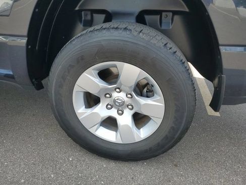 Used 2019 RAM 1500 Big Horn AWD/4WD image 25