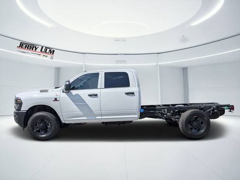 New 2026 RAM 3500 Tradesman AWD/4WD image 6
