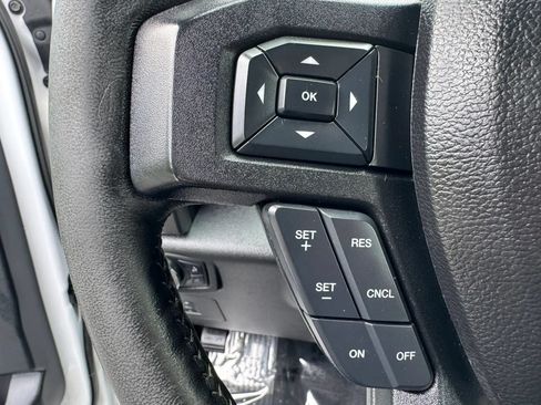 Used 2017 Ford F150 XLT w/ Equipment Group 302A Luxury AWD/4WD image 15