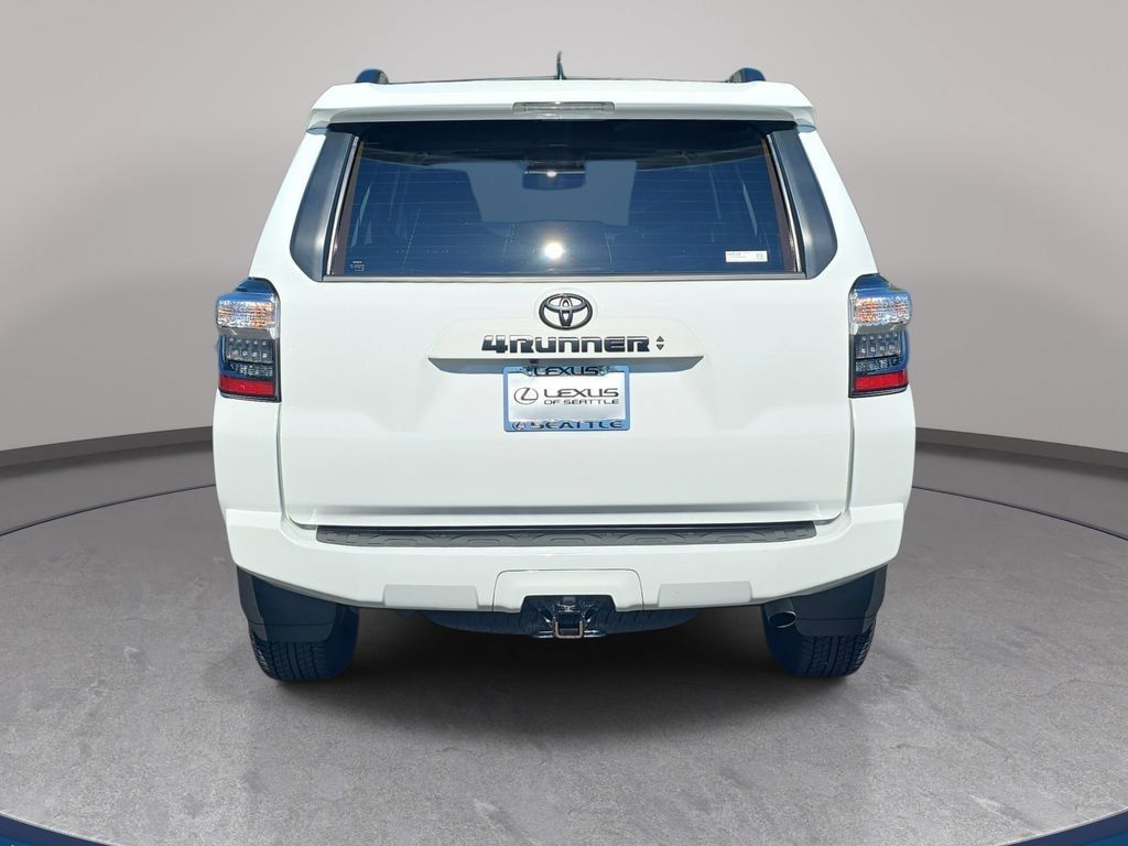 Used 2022 Toyota 4Runner SR5 Premium w/ Moonroof Package AWD/4WD image 7