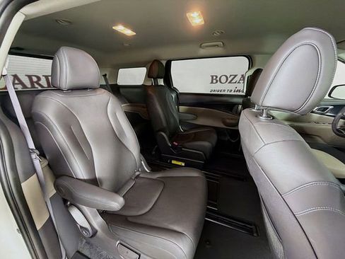 Used 2026 Kia Carnival image 33