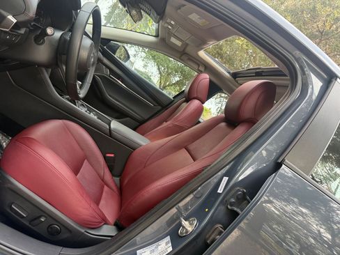 Used 2025 MAZDA MAZDA3 s image 21