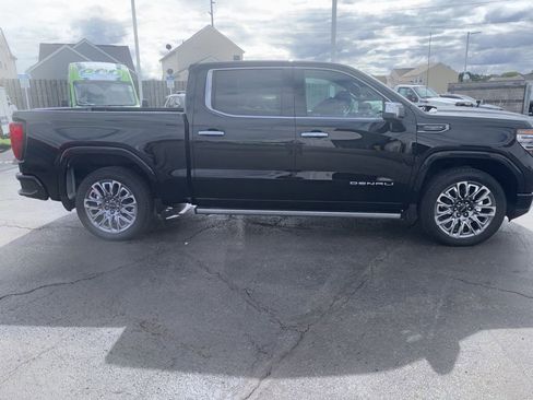 Used 2023 GMC Sierra 1500 Denali Ultimate AWD/4WD image 2