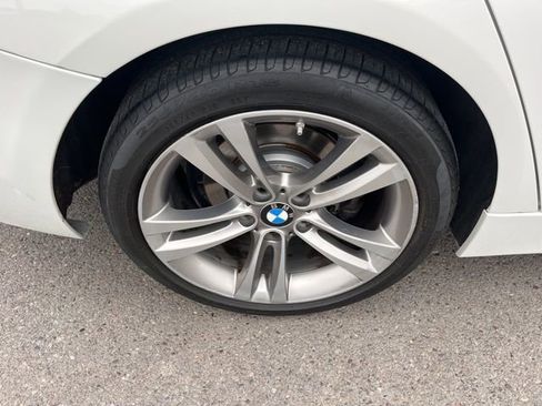 Used 2017 BMW 330i Sedan RWD image 16