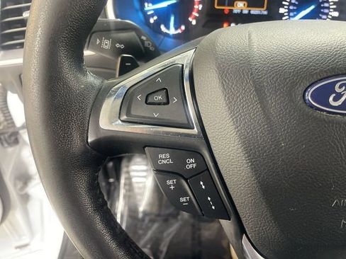 Used 2018 Ford Edge SEL w/ Ford Safe & Smart Package image 31