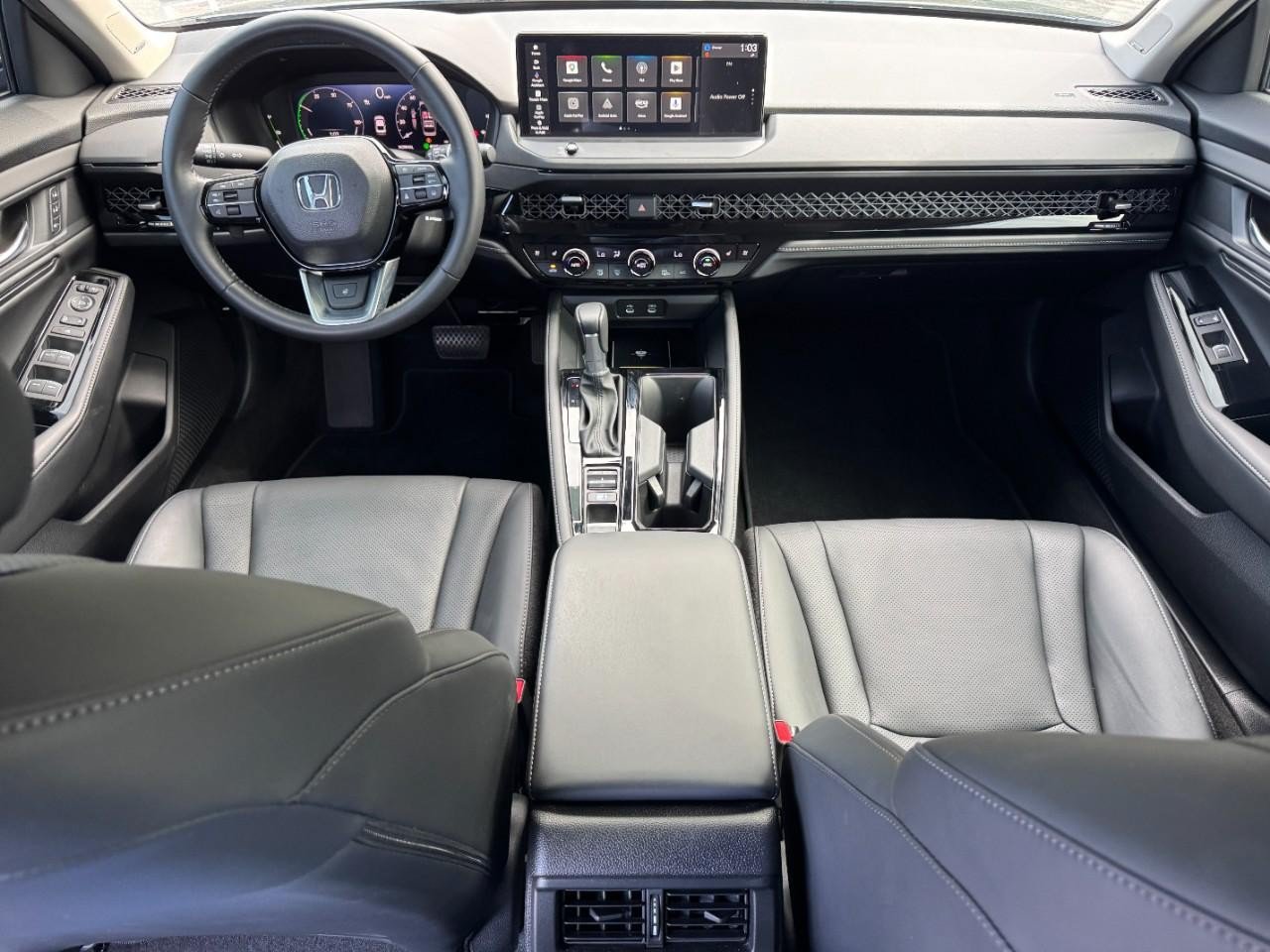 Used 2025 Honda Accord Touring image 12