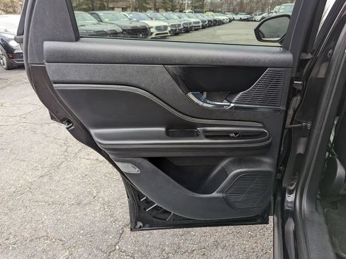Used 2020 Lincoln Corsair AWD w/ Premium Package image 37