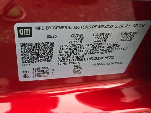 Used 2025 GMC Sierra 1500 AT4 w/ AT4 Premium Package image 32