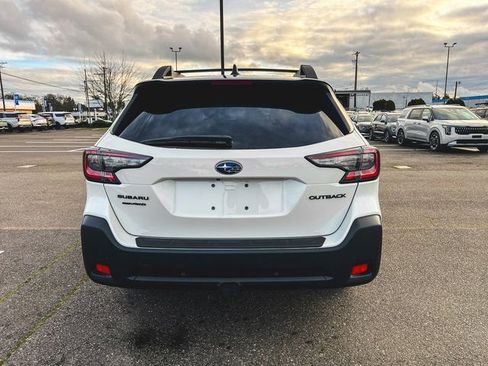 Used 2025 Subaru Outback Onyx Edition image 7