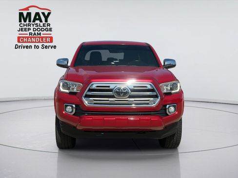 Used 2019 Toyota Tacoma Limited RWD image 2