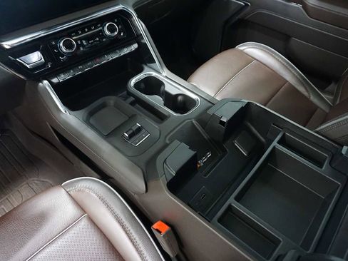 Certified 2024 GMC Sierra 3500 Denali w/ Denali Reserve Package image 24