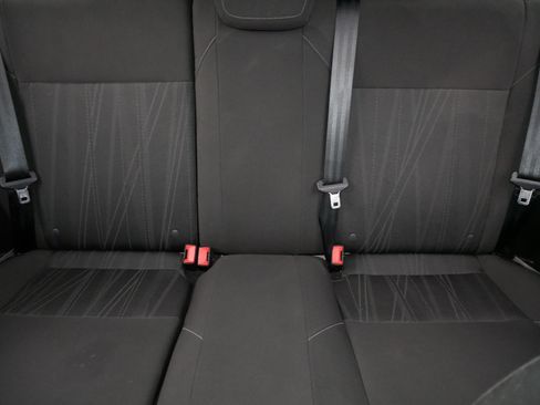 Used 2016 Ford Focus SE FWD image 13