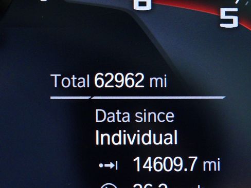 Used 2022 BMW X7 M50i image 28