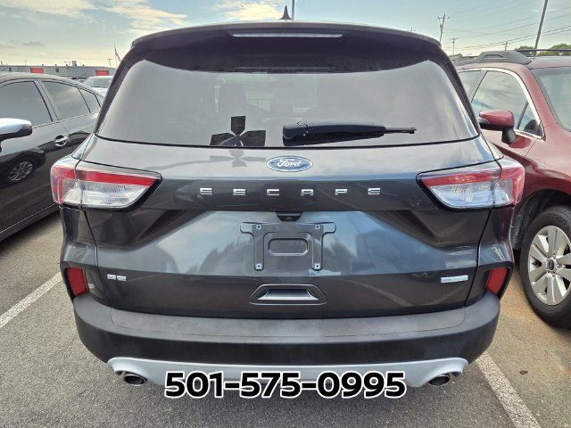 Used 2020 Ford Escape SE FWD image 3