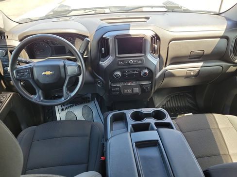 Used 2024 Chevrolet Silverado 3500 W/T AWD/4WD image 3