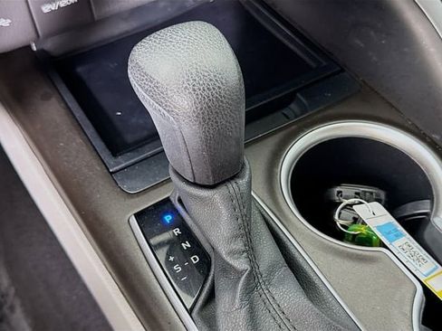 Certified 2022 Toyota Camry LE FWD image 18