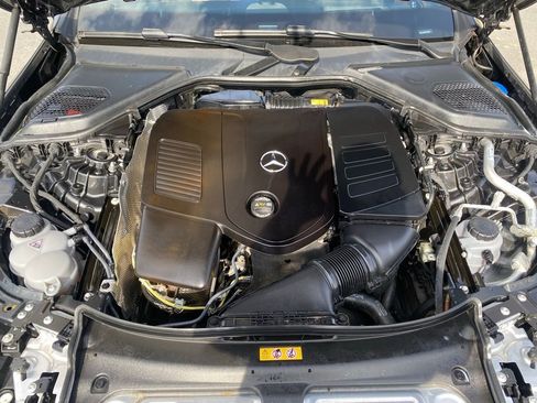 Used 2024 Mercedes-Benz E 350 4MATIC Sedan image 31