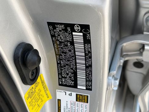 Used 2020 Toyota Corolla SE FWD image 28