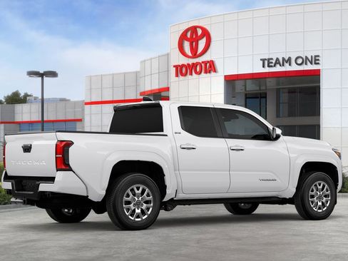 New 2025 Toyota Tacoma SR5 image 31